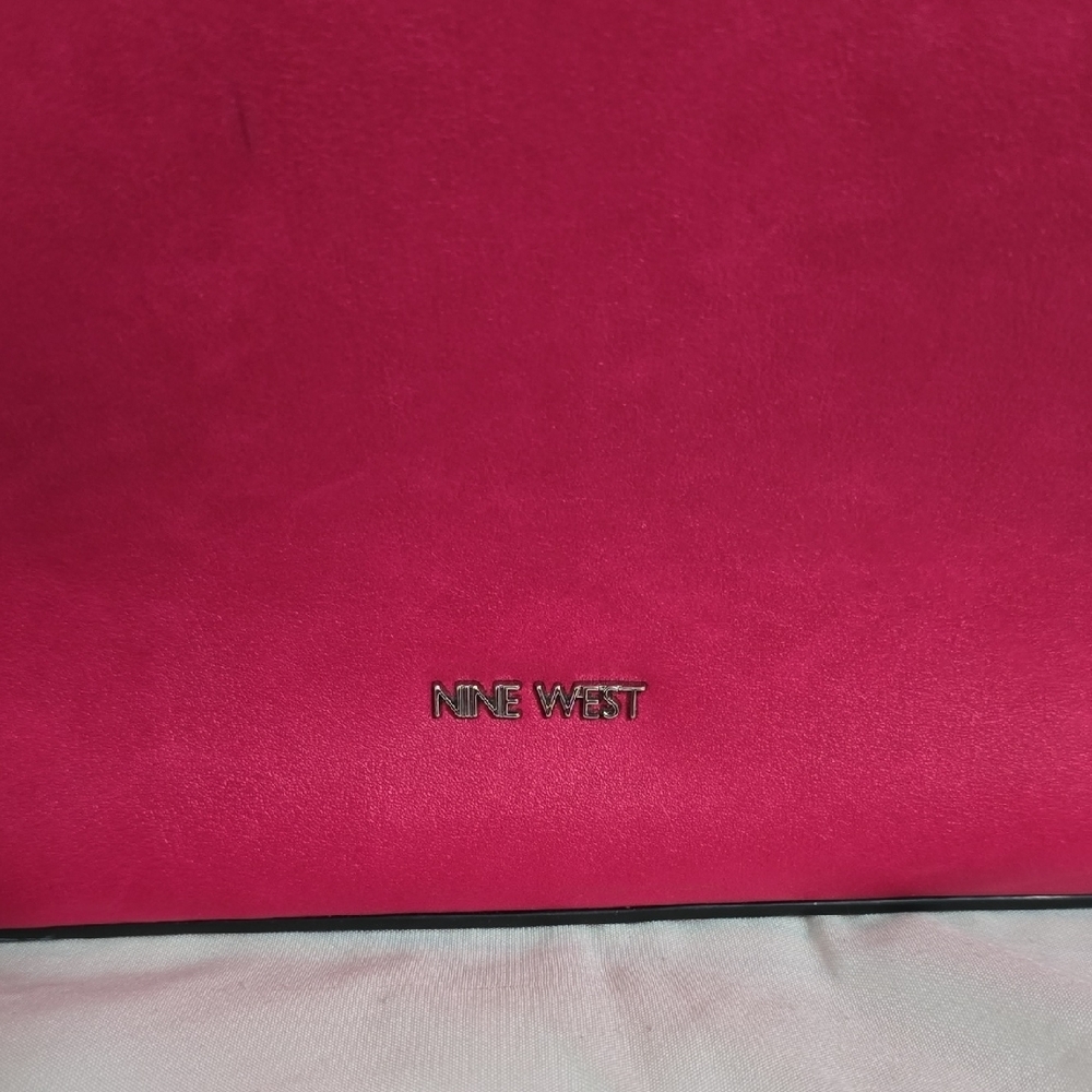 Nine West Hot Pink Crossbody Bag 3 Compartments Matte Finish - Picture 2 of 9